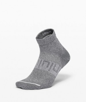 Calcetines Lululemon Power Stride Ankle Sock Anti-Stink Hombre Grises Oscuro | 67482-EUXA