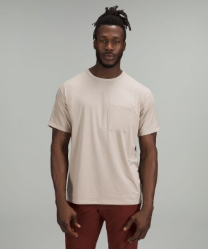 Camiseta Lululemon The Fundamental Pocket Hombre Beige | 47520-ZLRV