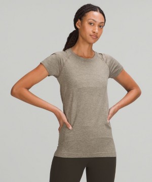 Short Lululemon Swiftly Tech Short Sleeve 2.0 Mujer Beige | 84502-FGJU