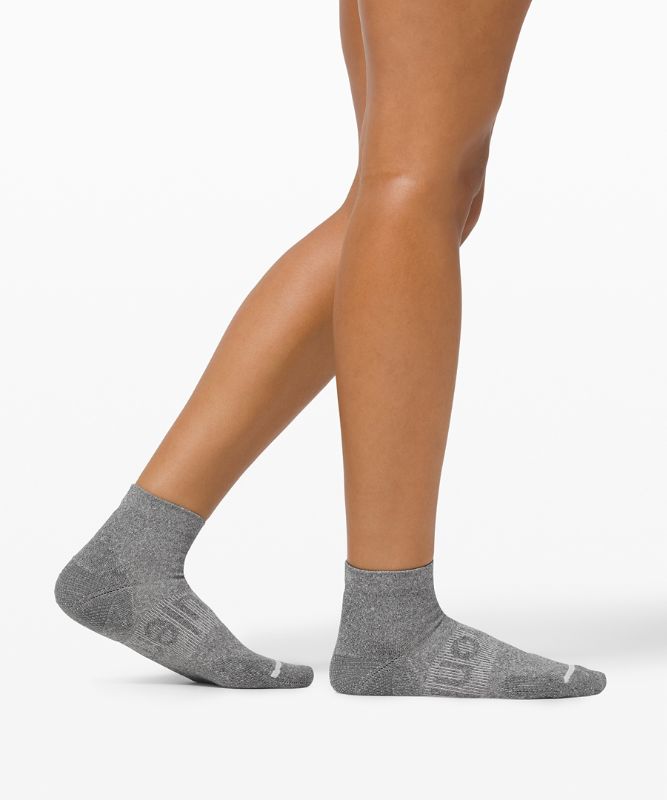 Calcetines Lululemon Power Stride Ankle Sock Anti-Stink Mujer Grises Oscuro | 58149-FHPE