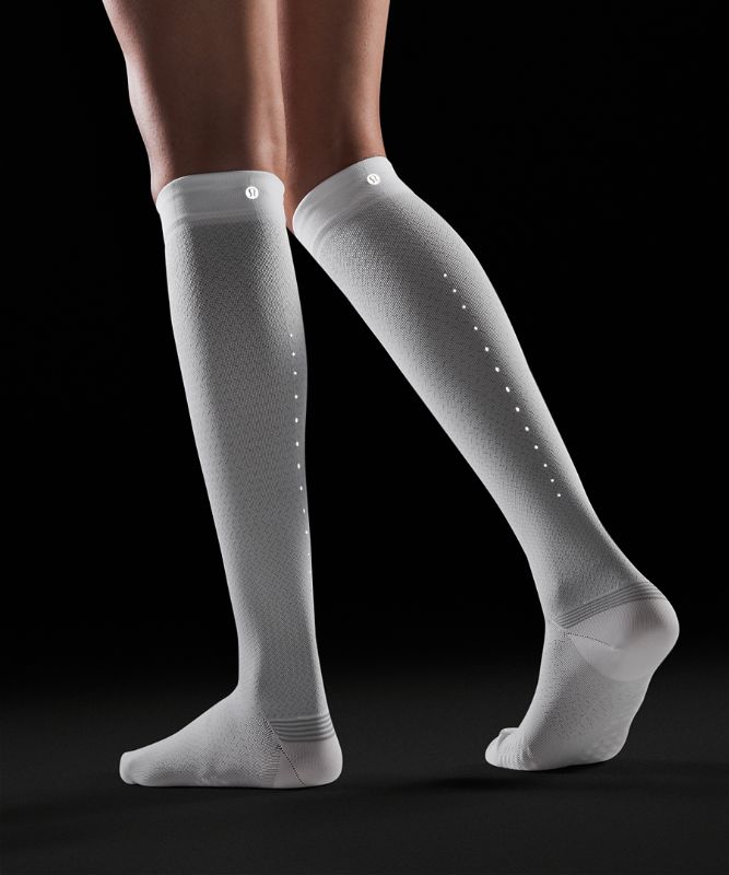 Calcetines Lululemon SeaWheeze MicroPillow Compression Run Sock Knee High Mujer Blancos | 26091-SNVL