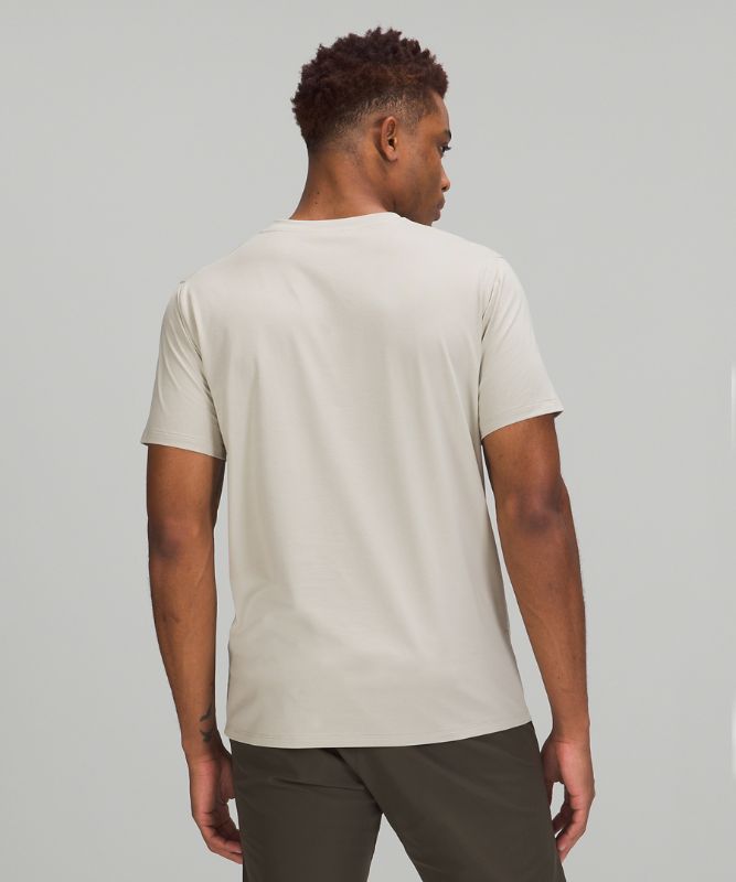 Camiseta Lululemon The Fundamental V Hombre Beige | 30982-KNVH