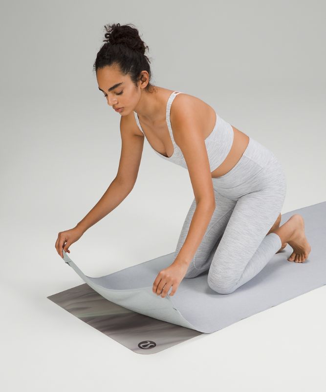 Equipo Lululemon Yoga Mat Towel with Grip Accessories Hail | 86059-ANPB