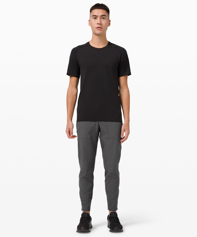 Pantalon Lululemon License to Train Shorter Length Hombre Grises Oscuro | 71240-AWDS