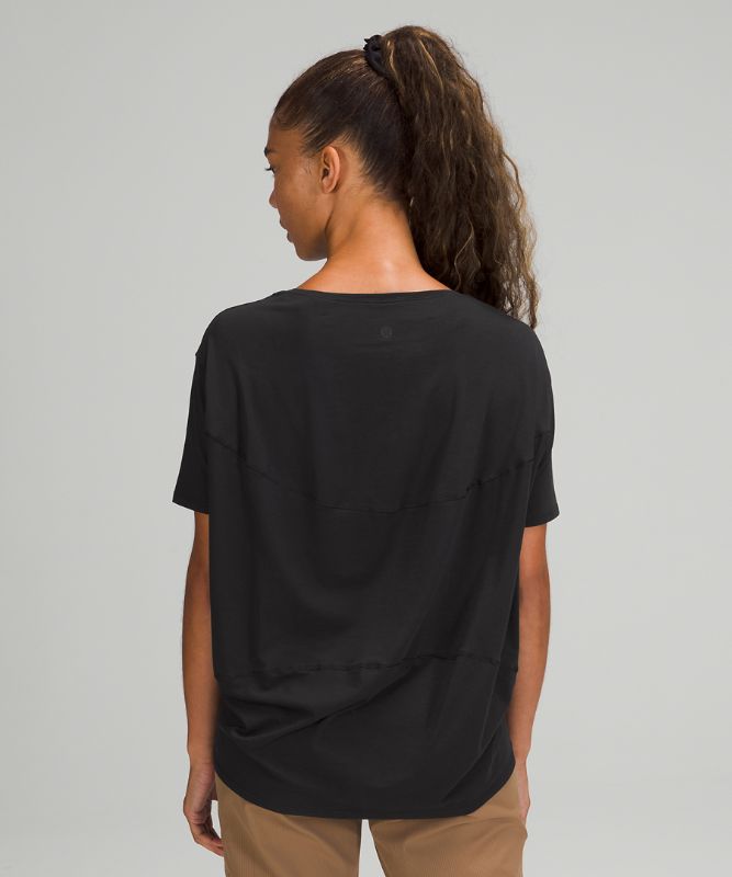 Short Lululemon Back in Action Short Sleeve Mujer Negros | 69028-EJMY