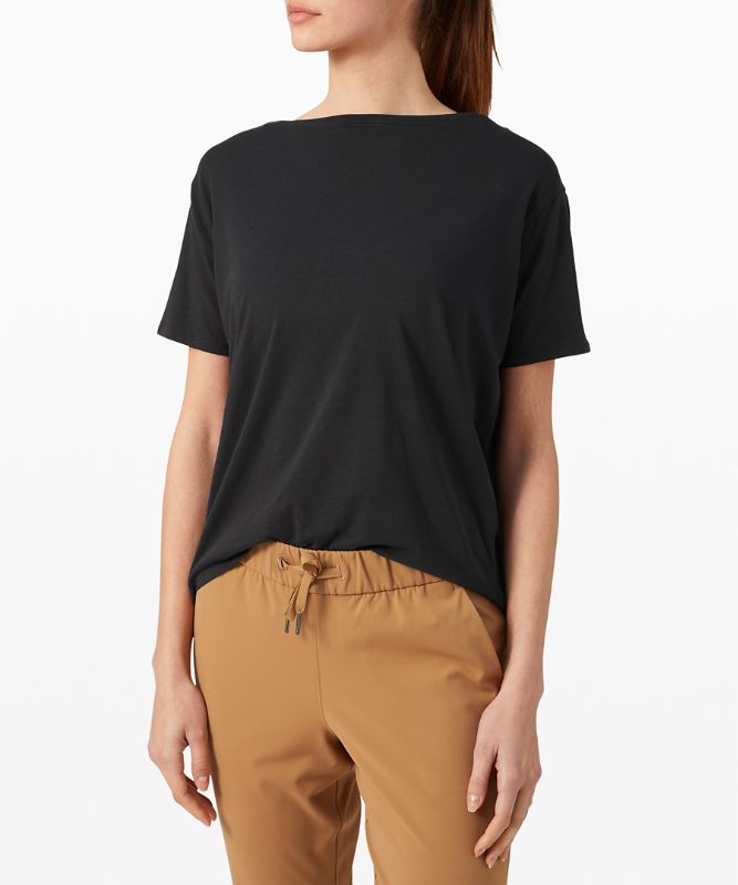 Short Lululemon Back in Action Short Sleeve Mujer Negros | 59712-KYCZ