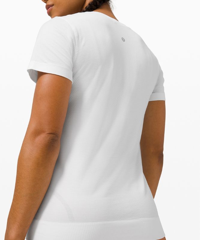 Short Lululemon Swiftly Breathe Short Sleeve Mujer Blancos Blancos | 31946-QPKM