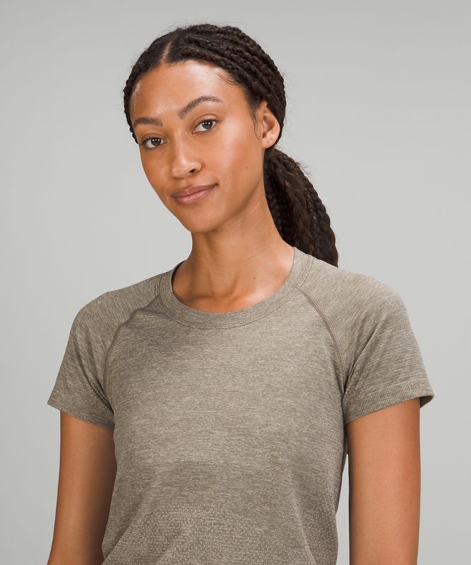 Short Lululemon Swiftly Tech Short Sleeve 2.0 Mujer Beige | 84502-FGJU