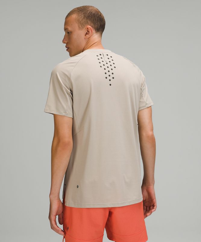 Short Lululemon Textured Training Short Sleeve Hombre Beige | 56394-LZCW